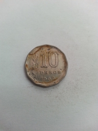 10 PESOS