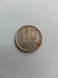 10 PESOS