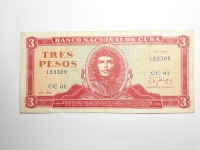 3 PESOS