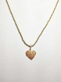 COLAR CRUZ VAZADA DENTRO DO CORAÇÃO